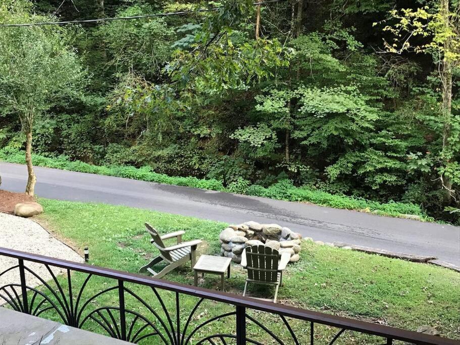 The Carver'S House Sevierville Exterior photo